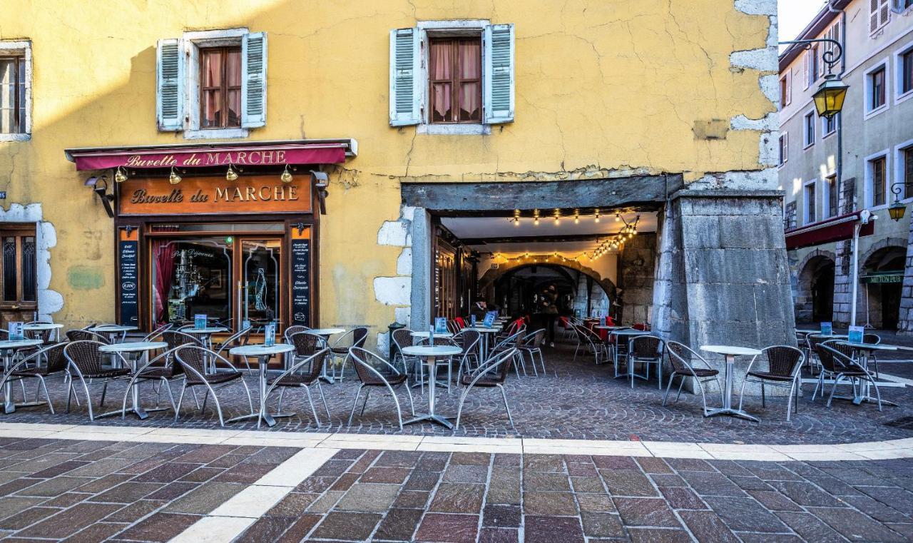 Night Desires Vieille Ville Annecy Charmant Exterior photo